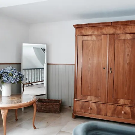 Landfein Big Nyaraló *